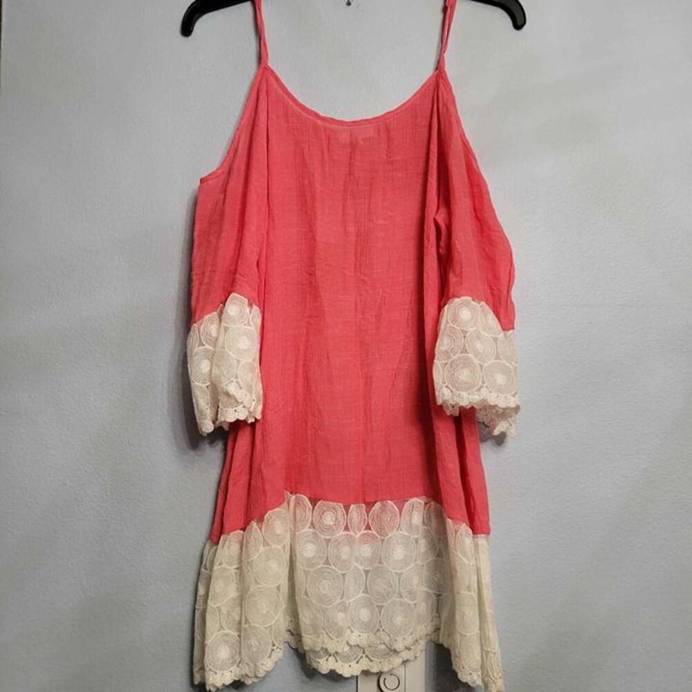 Umgee Boho Tunic Top M Coral Pink Cold Shoulder Lace Crochet Trim Festival Fairy